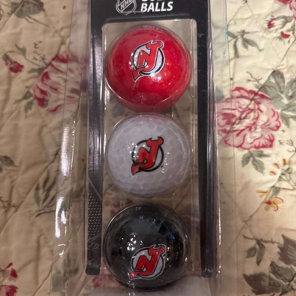NJ Devils Set of Three Golf Ball Pack Red White Blue